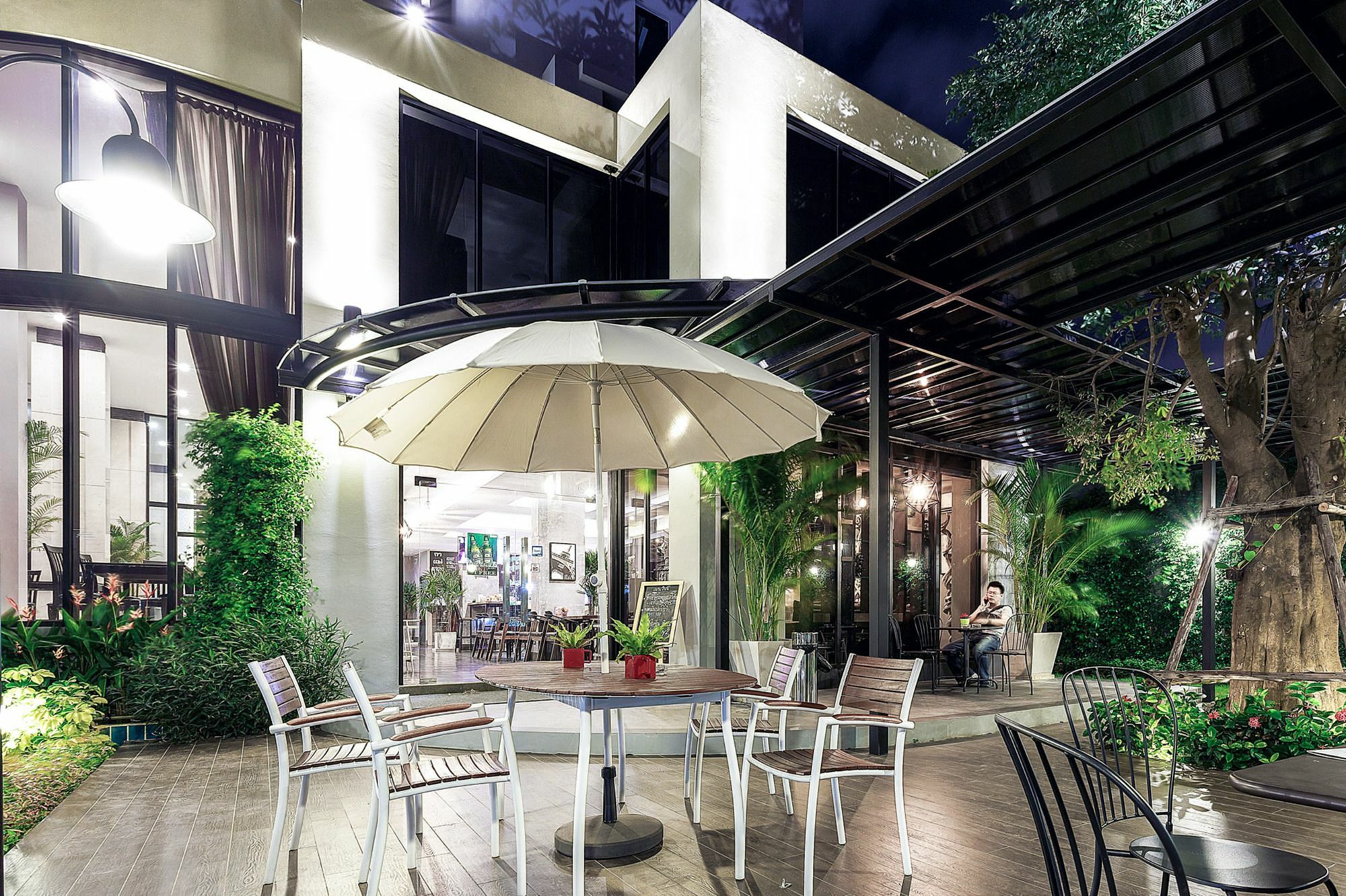 Green Point Residence Hotel Bangkok Exterior photo